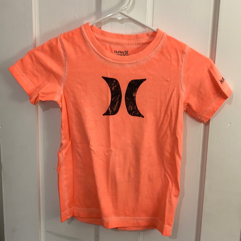 Orange under armor T-shirt